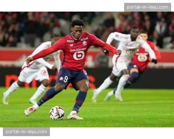 半场：里尔1-0尼斯，乔纳森·戴维接右路低平传中抢点破门